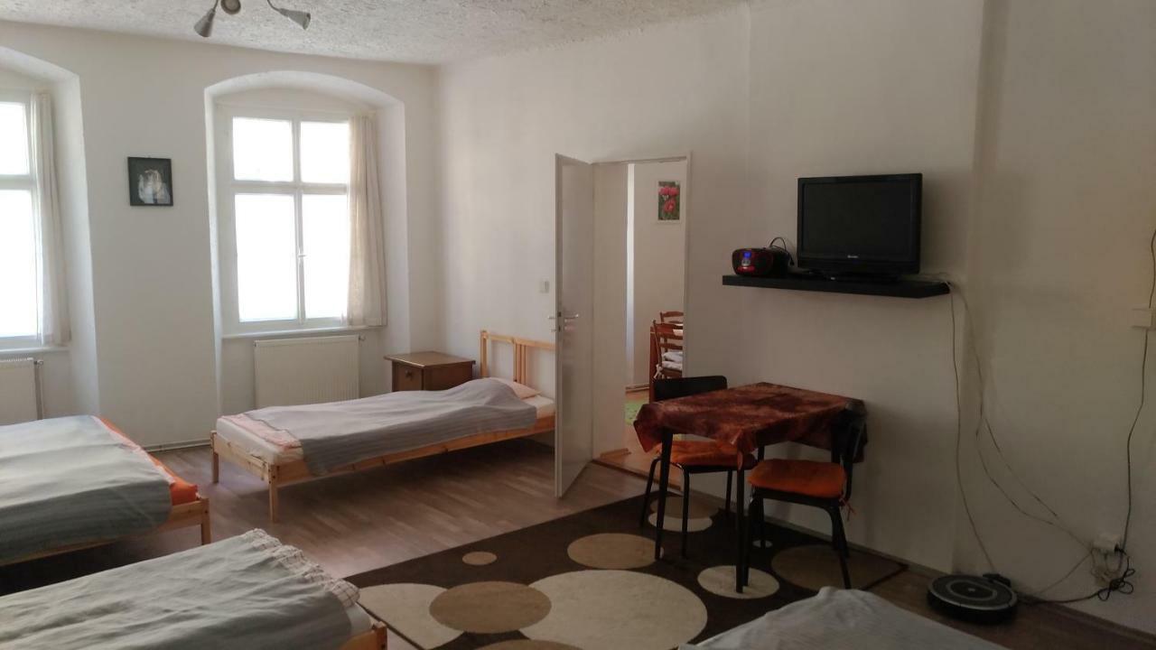 Skromný apartmán v centru Chebu Exteriér fotografie